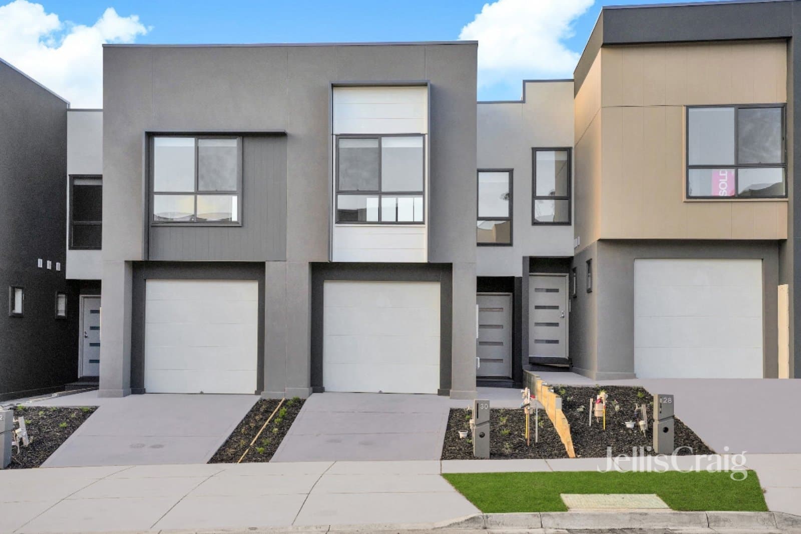 30 Thermal Loop, South Morang, South Morang - Thumbnail 2