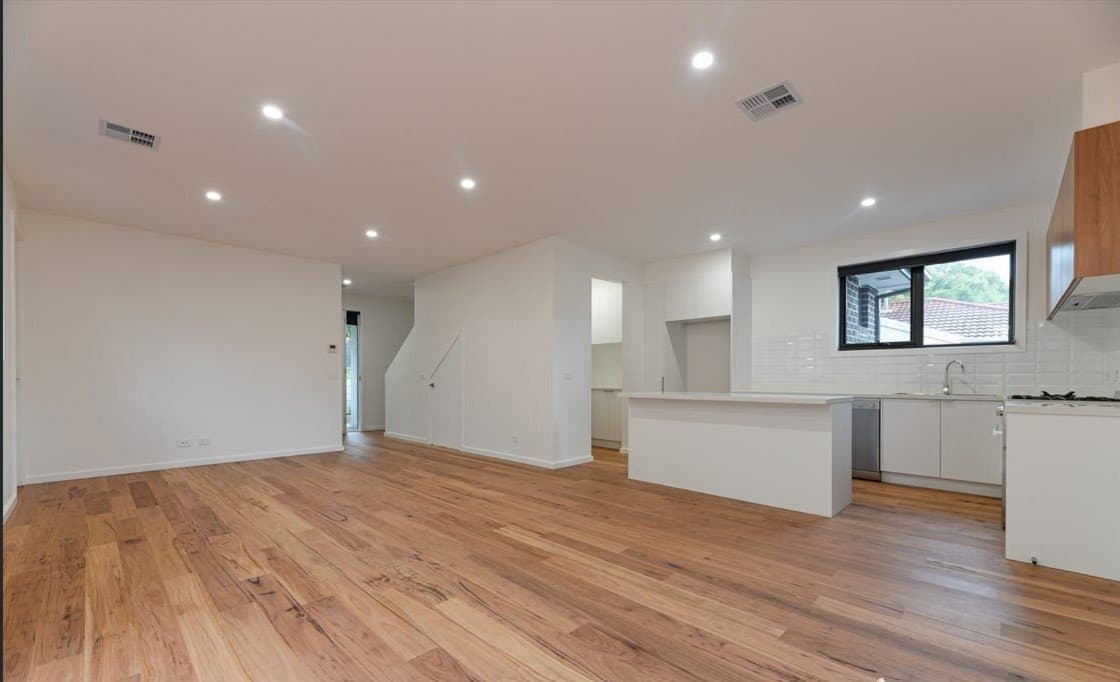 1/10 Beaufort Road, Croydon, Croydon - Thumbnail 4