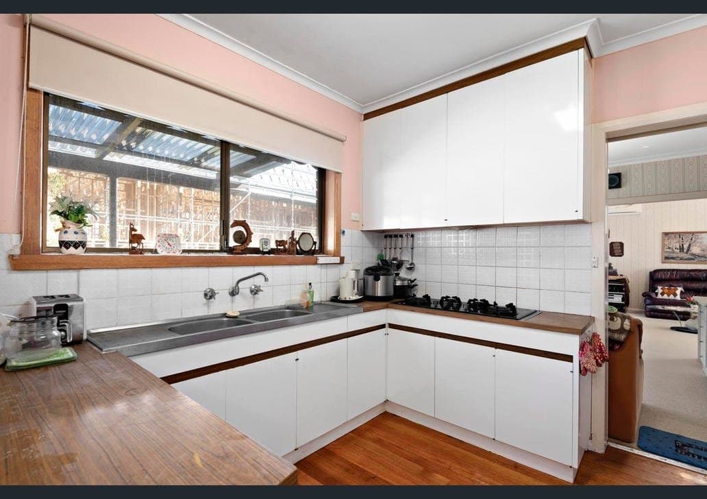 267 Gallaghers Road, Glen Waverley, Glen Waverley - Thumbnail 2
