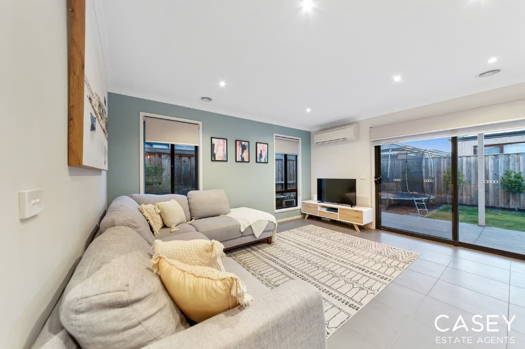26 Simmental Drive, Clyde North, VIC 3978, Clyde North - Thumbnail 5