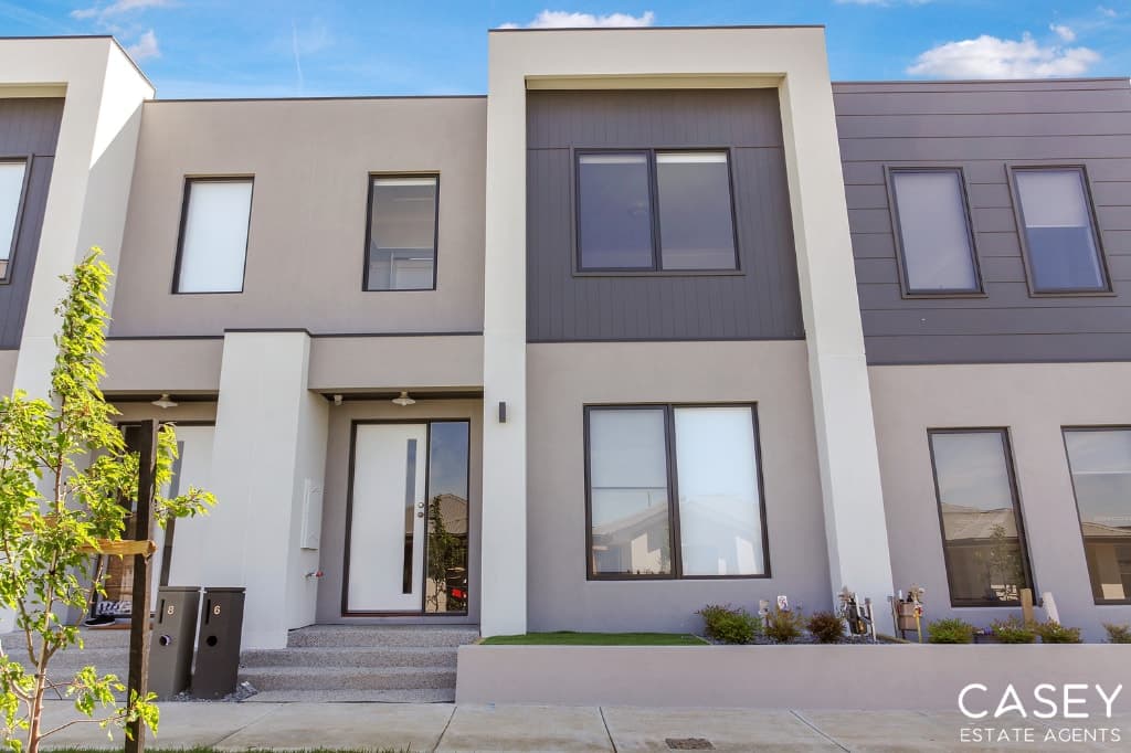 10 Supplejack Walk, Cranbourne North, VIC 3977, Cranbourne North - Thumbnail 3