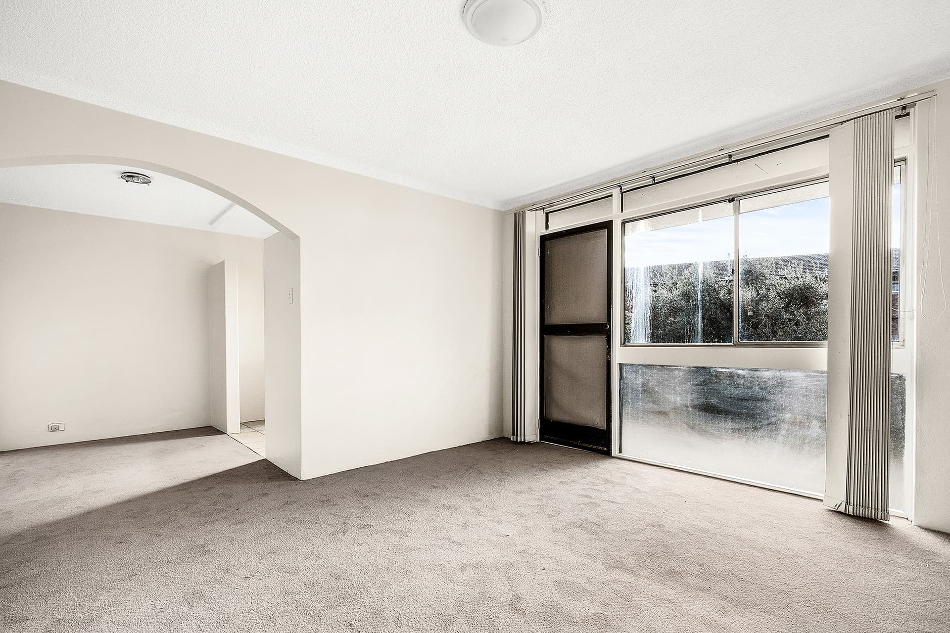 1/8 Hampstead Road, Homebush West - Thumbnail 2