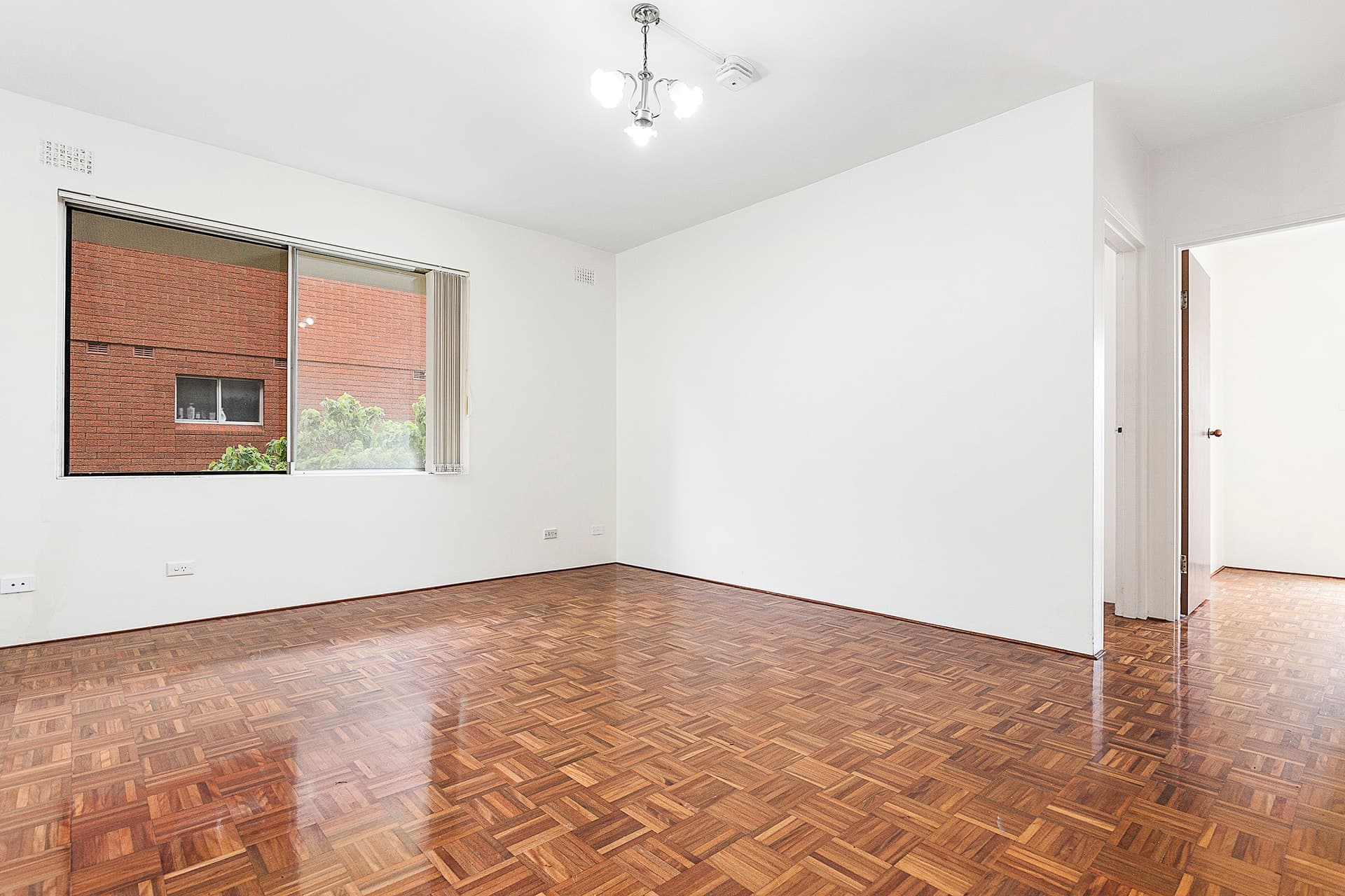 8/4 Julia Street, Ashfield - Thumbnail 2