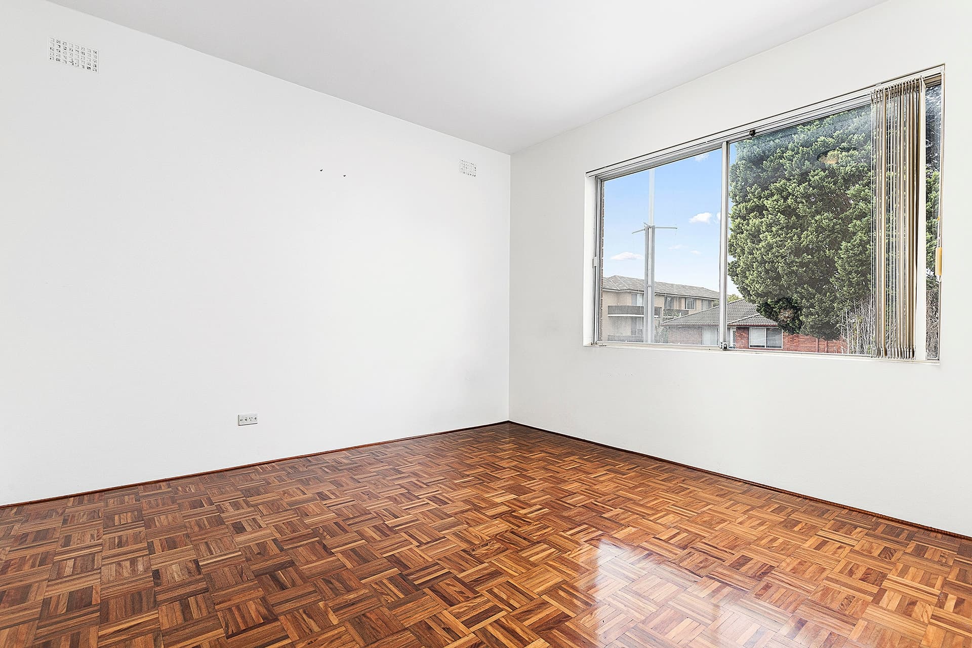 8/4 Julia Street, Ashfield - Thumbnail 4