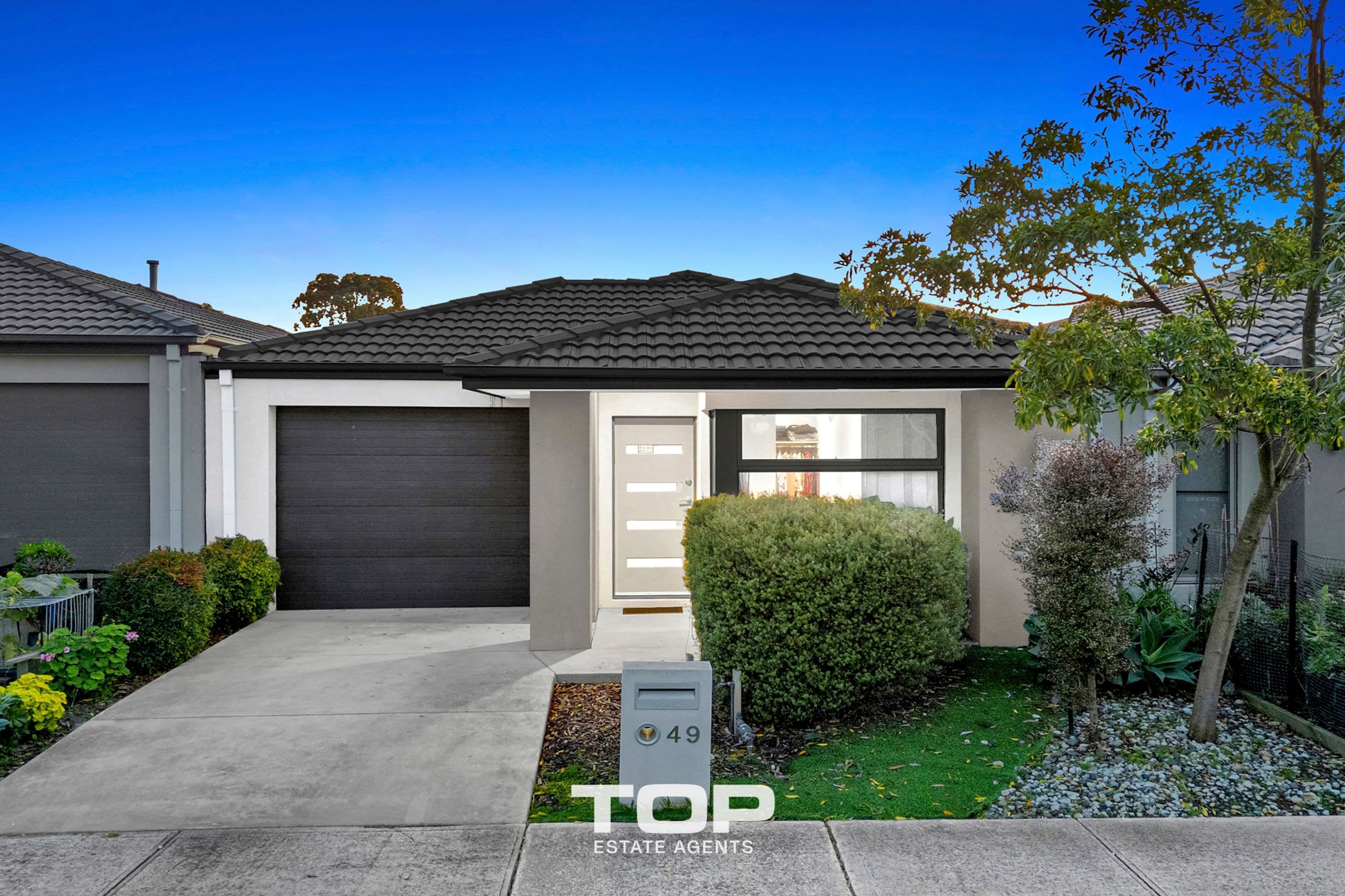 49 Kilmarnock Way, Cranbourne East - Thumbnail 2