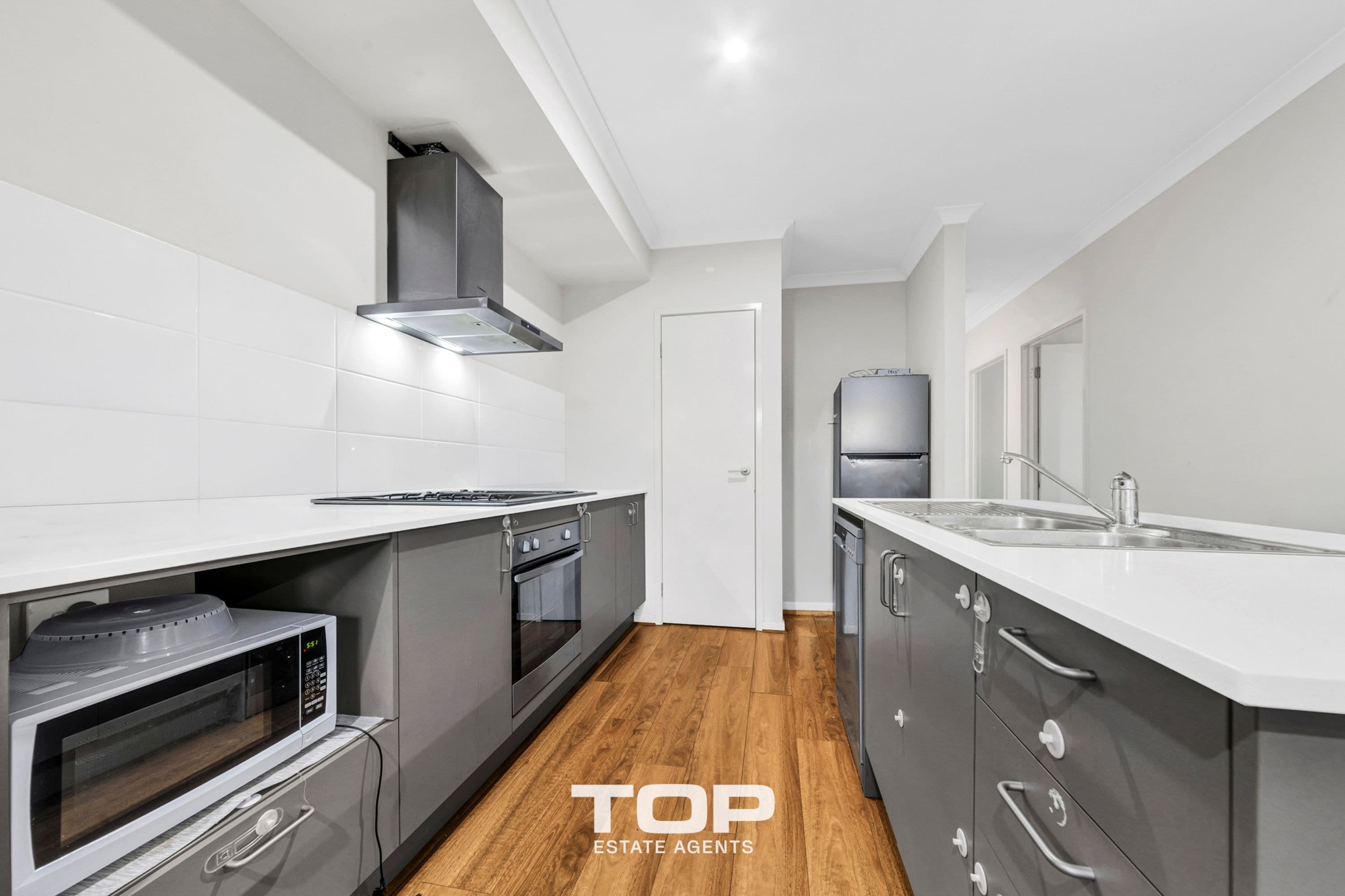 49 Kilmarnock Way, Cranbourne East - Thumbnail 5