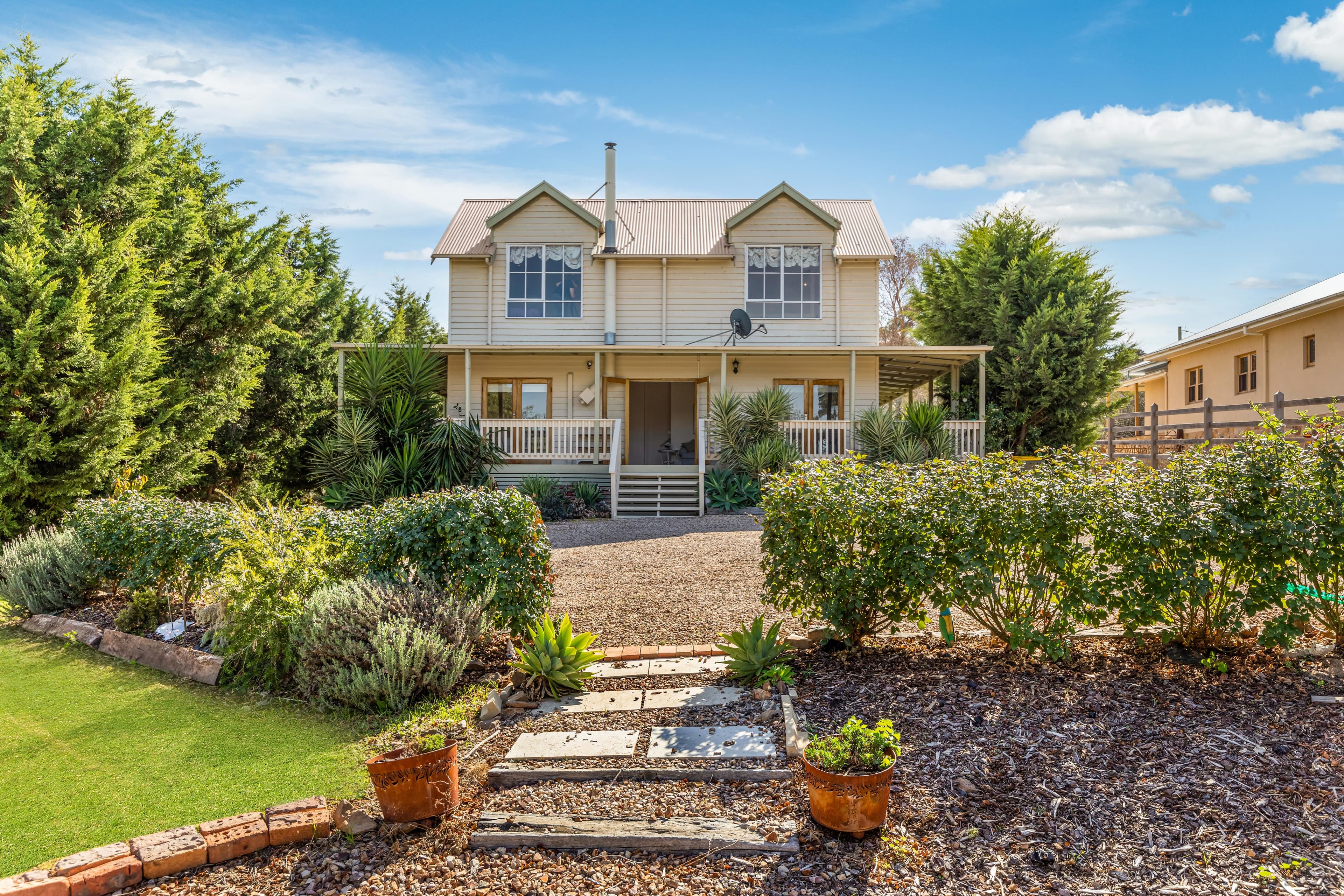 11 Roberts Street, MALDON, VIC 3463, Maldon - Image 1