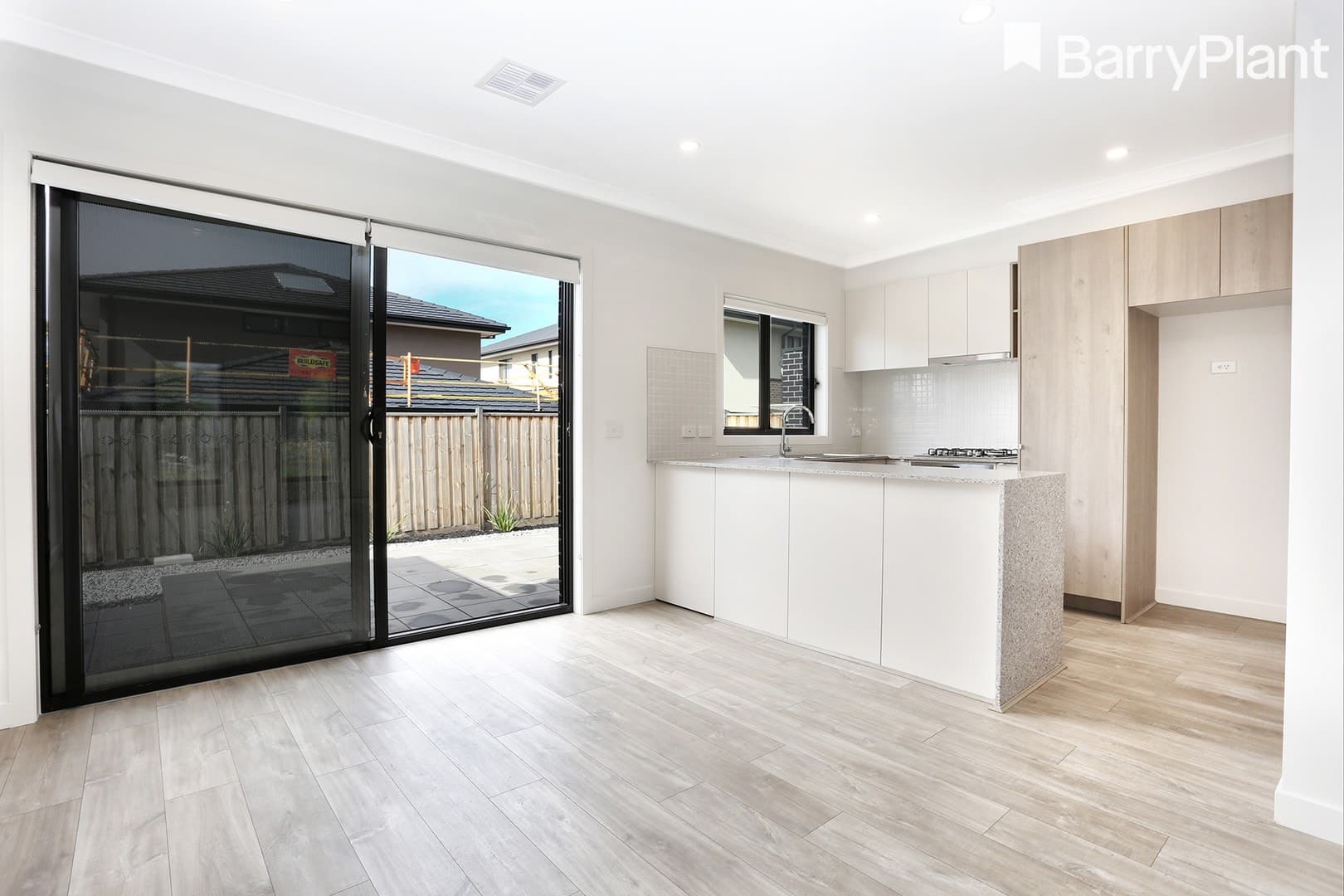 10/8 Faro StreetPoint Cook, VIC 3030  - Leased, Point Cook - Thumbnail 3