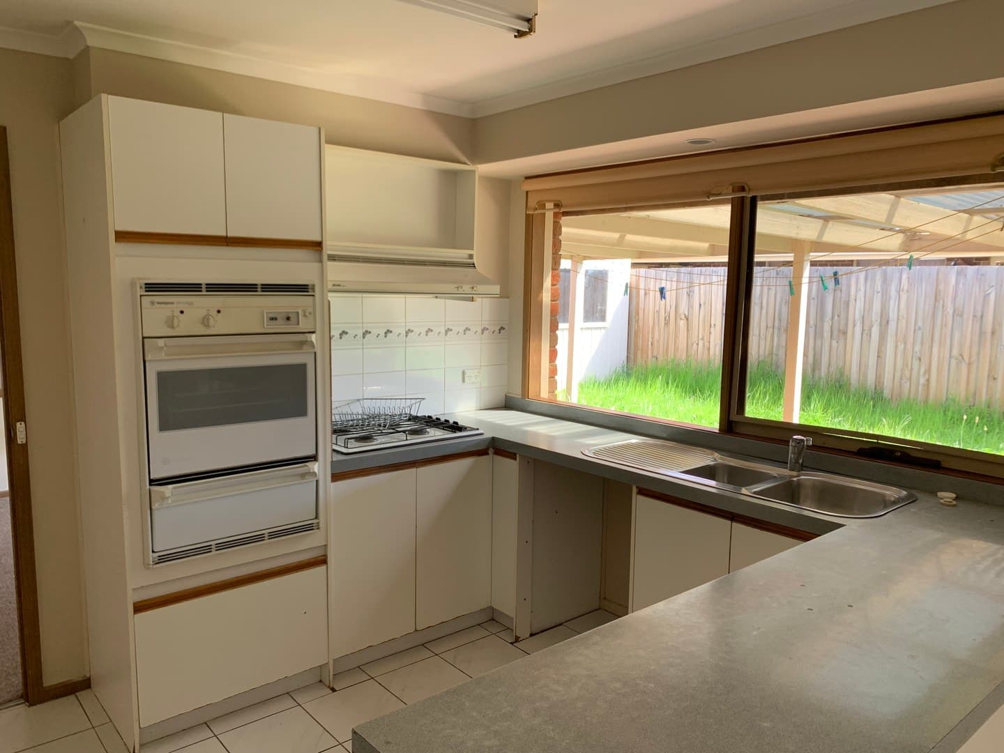 4 Martine CourtHoppers Crossing, VIC 3029  - Leased, Hoppers Crossing - Thumbnail 2