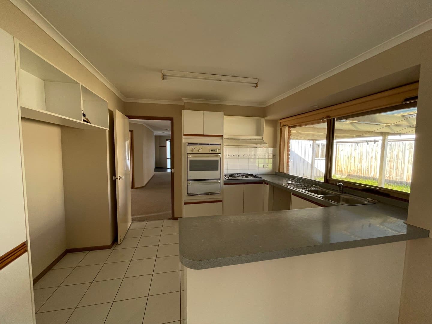 4 Martine CourtHoppers Crossing, VIC 3029  - Leased, Hoppers Crossing - Thumbnail 3