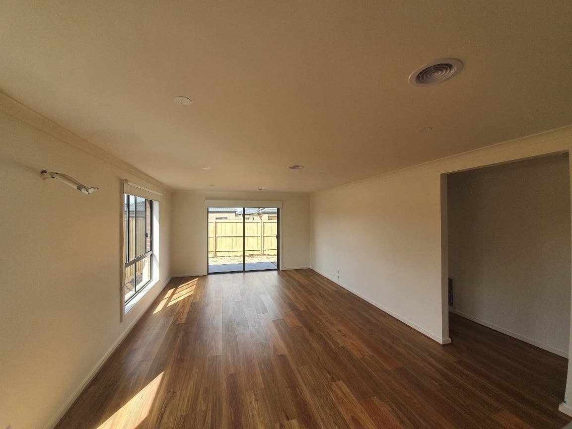 13 Wasim CircuitRockbank, VIC 3335  - Leased, Rockbank - Thumbnail 5