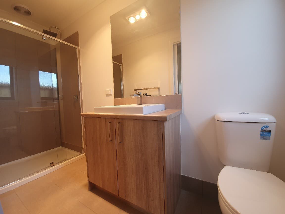 13 Wasim CircuitRockbank, VIC 3335  - Leased, Rockbank - Thumbnail 8