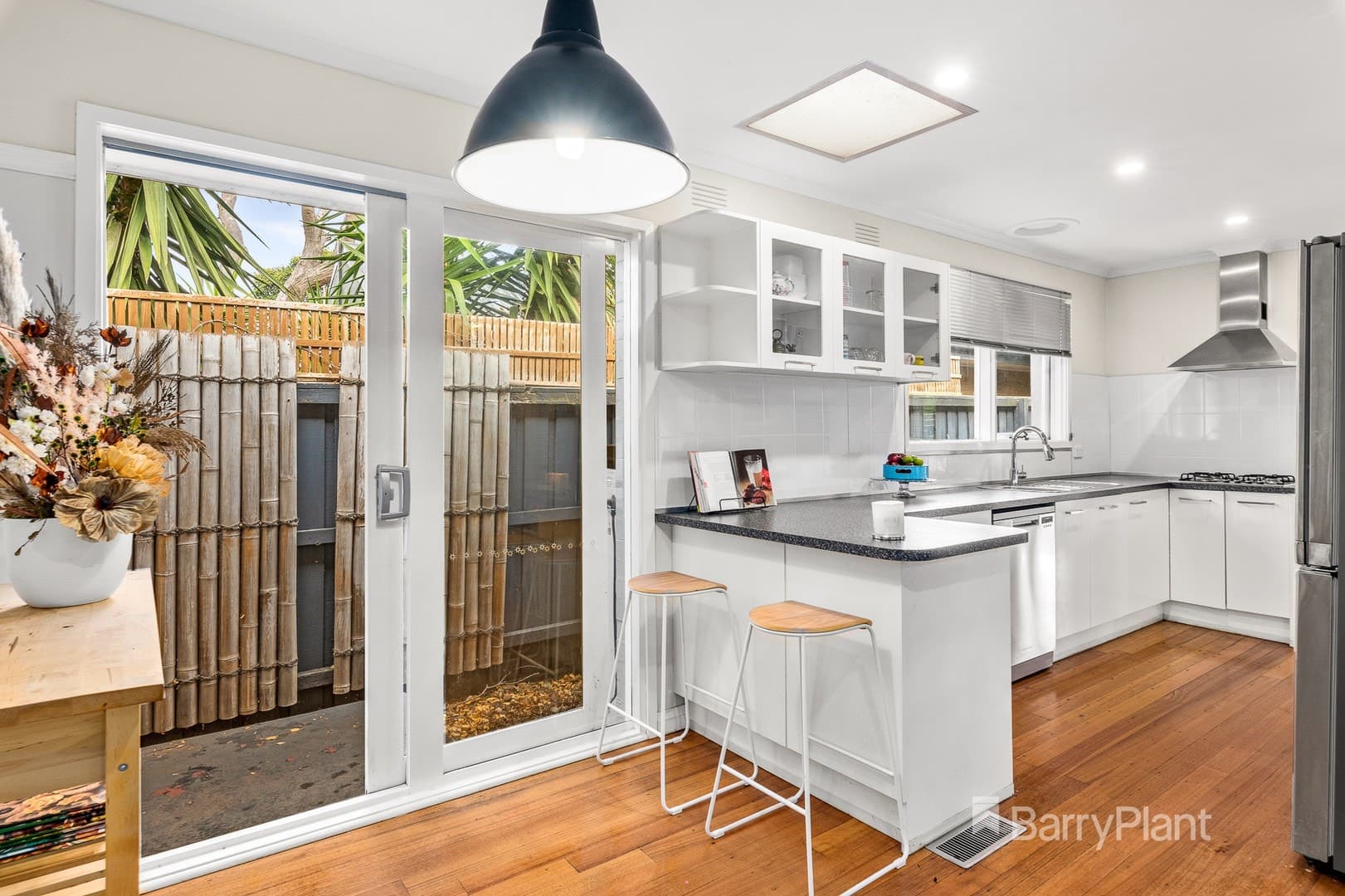 7 Pickworth DriveDingley Village, VIC 3172  - Leased, Dingley Village - Thumbnail 2