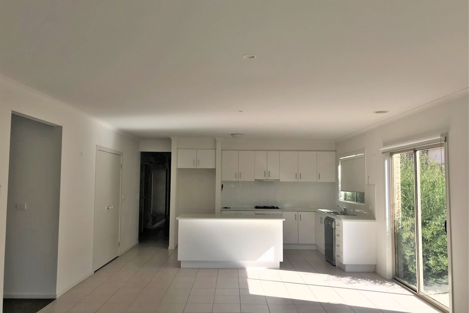 10 Aldous PlaceCranbourne North, VIC 3977  - Leased, Cranbourne North - Thumbnail 3