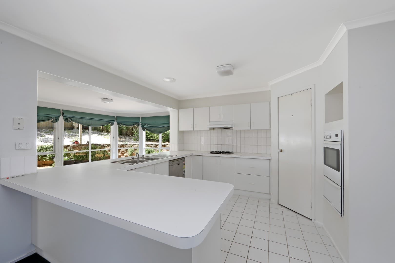 156 Turramurra DriveRowville, VIC 3178  - Leased, Rowville - Thumbnail 2