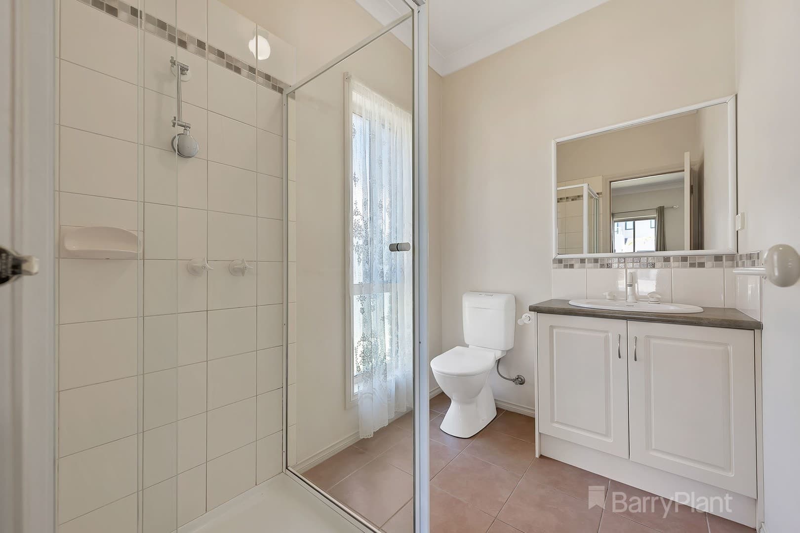 6 Petrel CircuitPakenham, VIC 3810  - Leased, Pakenham - Thumbnail 4