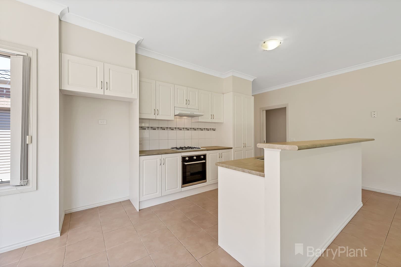6 Petrel CircuitPakenham, VIC 3810  - Leased, Pakenham - Thumbnail 7