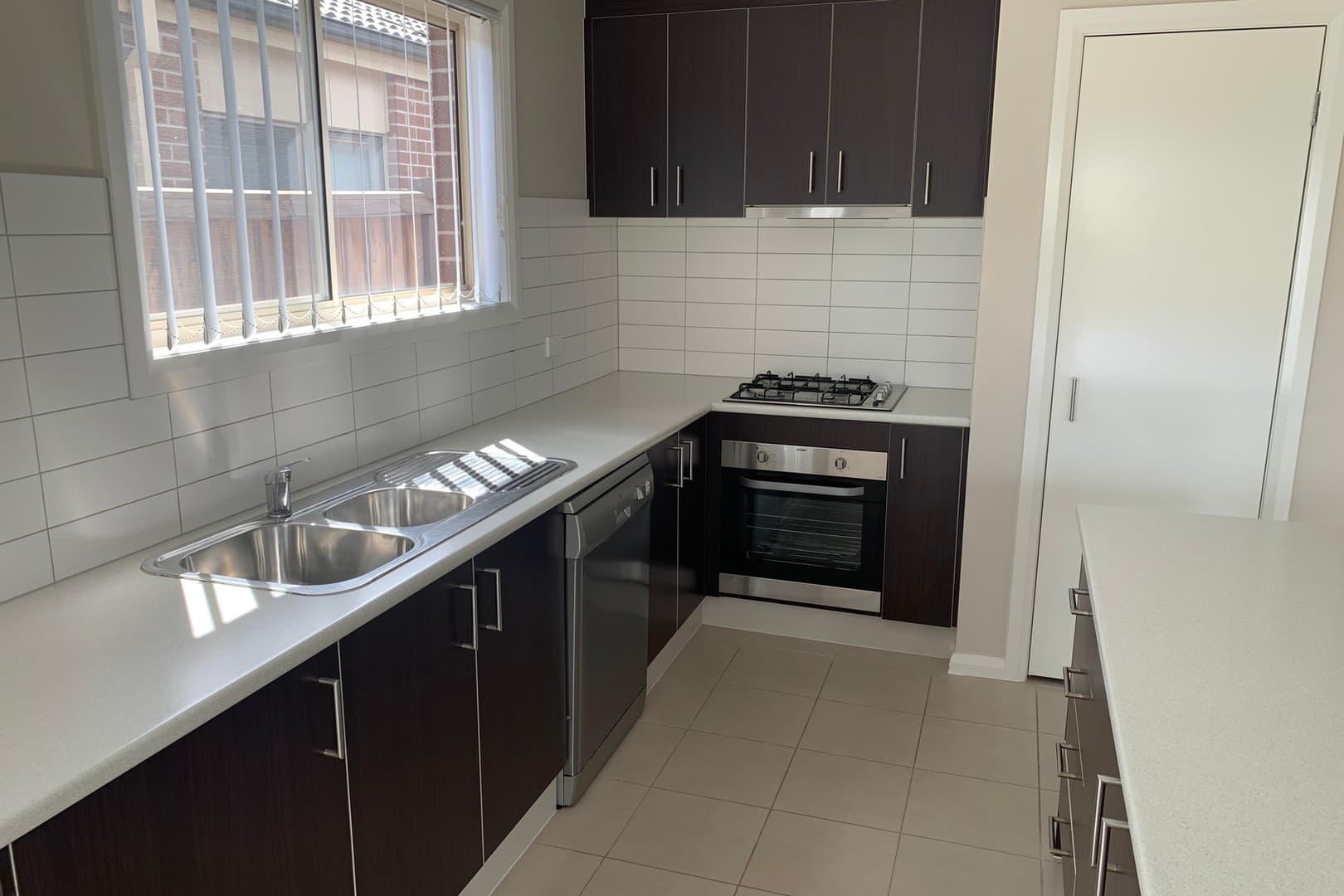 3 Fescue PlaceBrookfield, VIC 3338  - Leased, Brookfield - Thumbnail 2