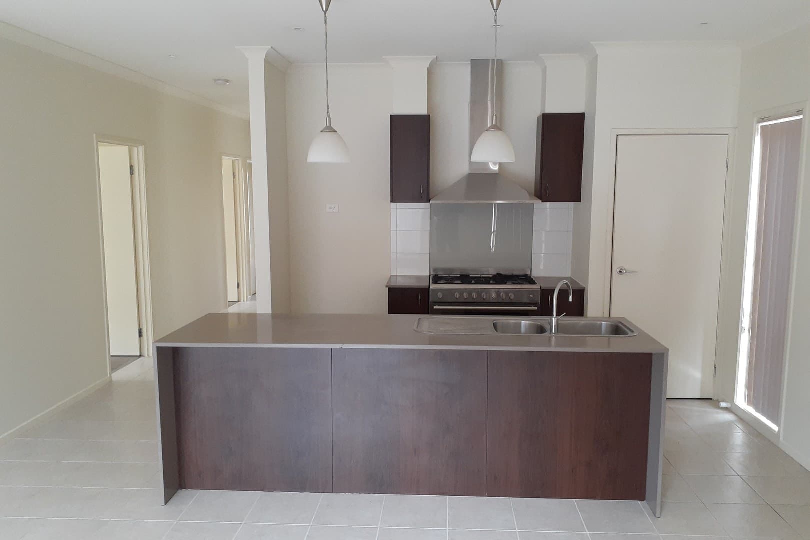 26 Ebony CircuitCraigieburn, VIC 3064  - Leased, Craigieburn - Thumbnail 3