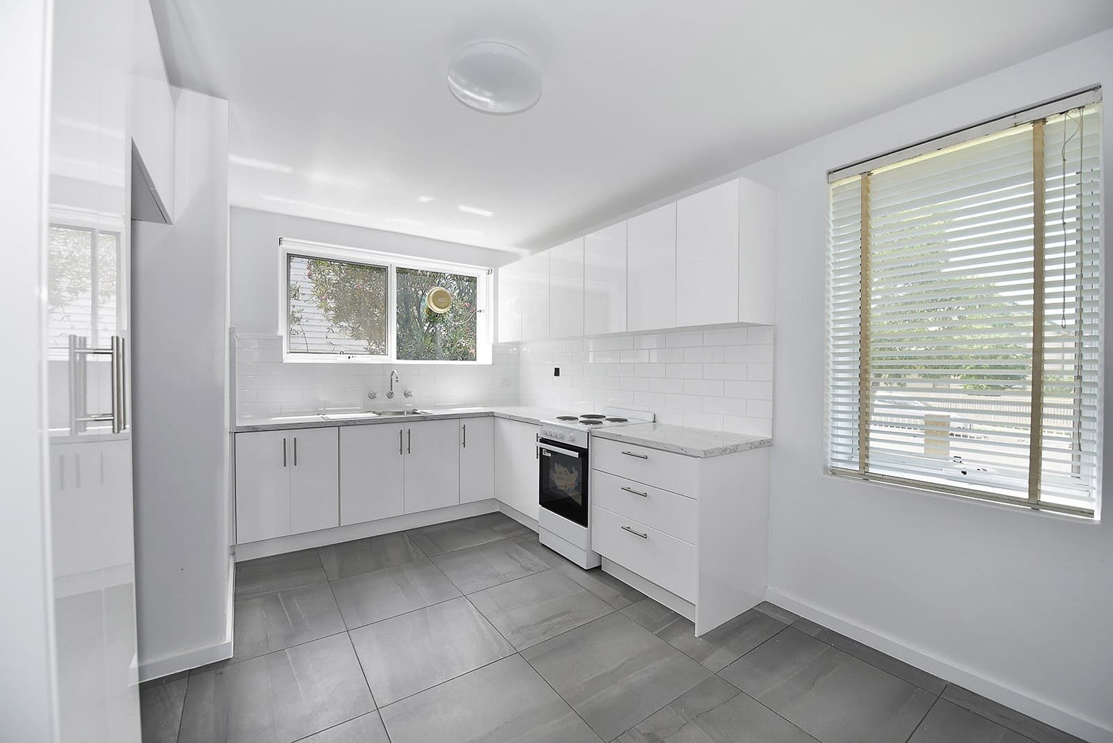 1/23 Tweedside StreetEssendon, VIC 3040  - Leased, Essendon - Thumbnail 2
