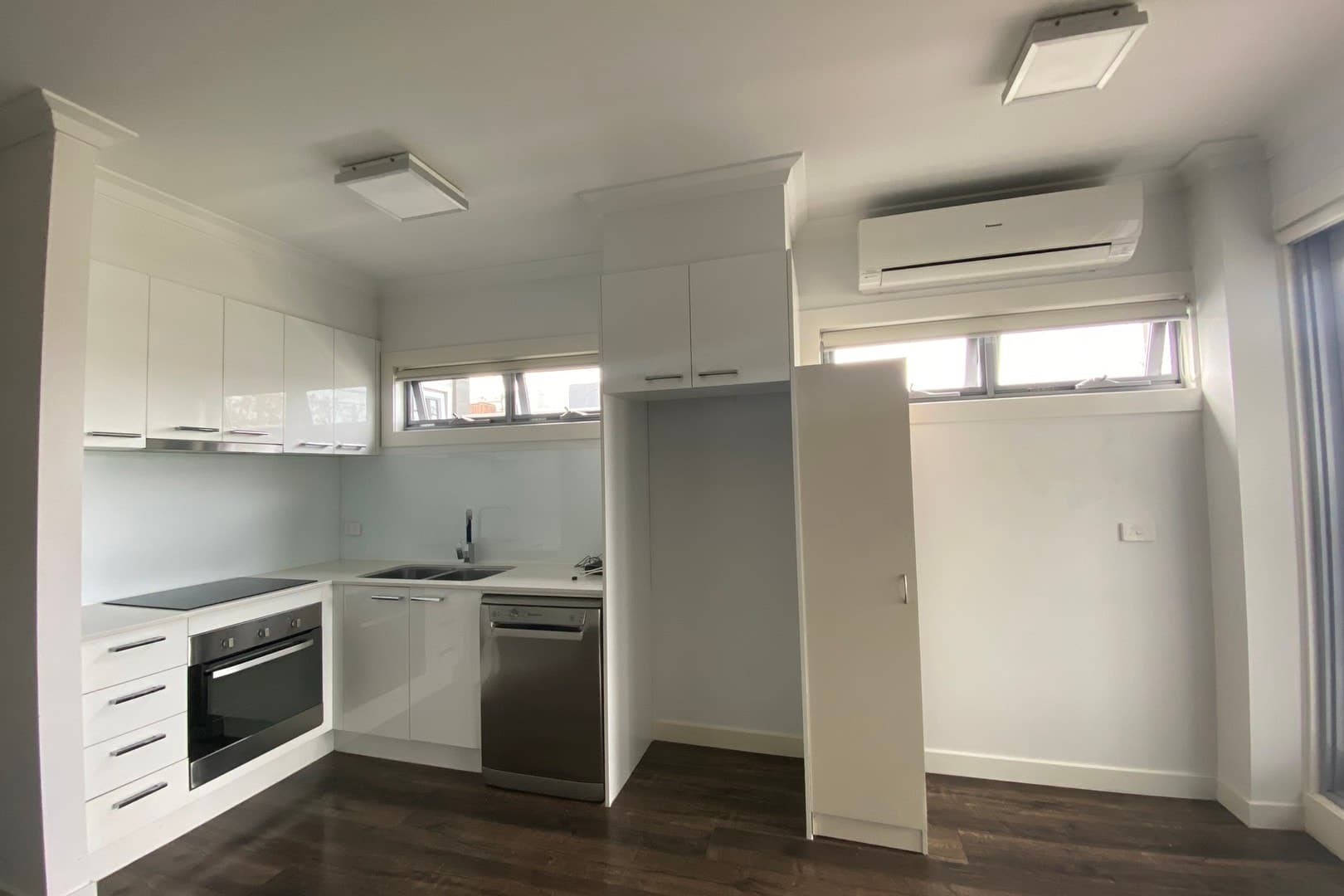 2/239 St. Georges RoadNorthcote, VIC 3070  - Leased, Northcote - Thumbnail 3