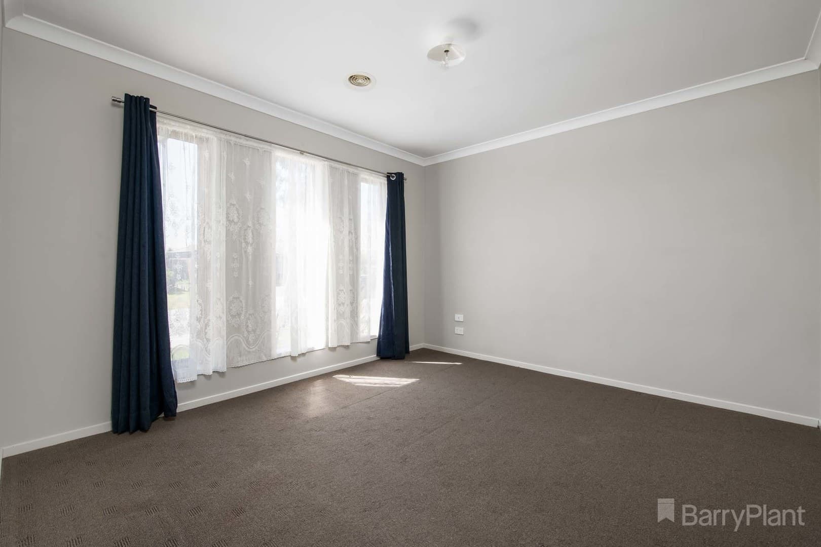 5 Caropepe AvenuePakenham, VIC 3810  - Leased, Pakenham - Thumbnail 7
