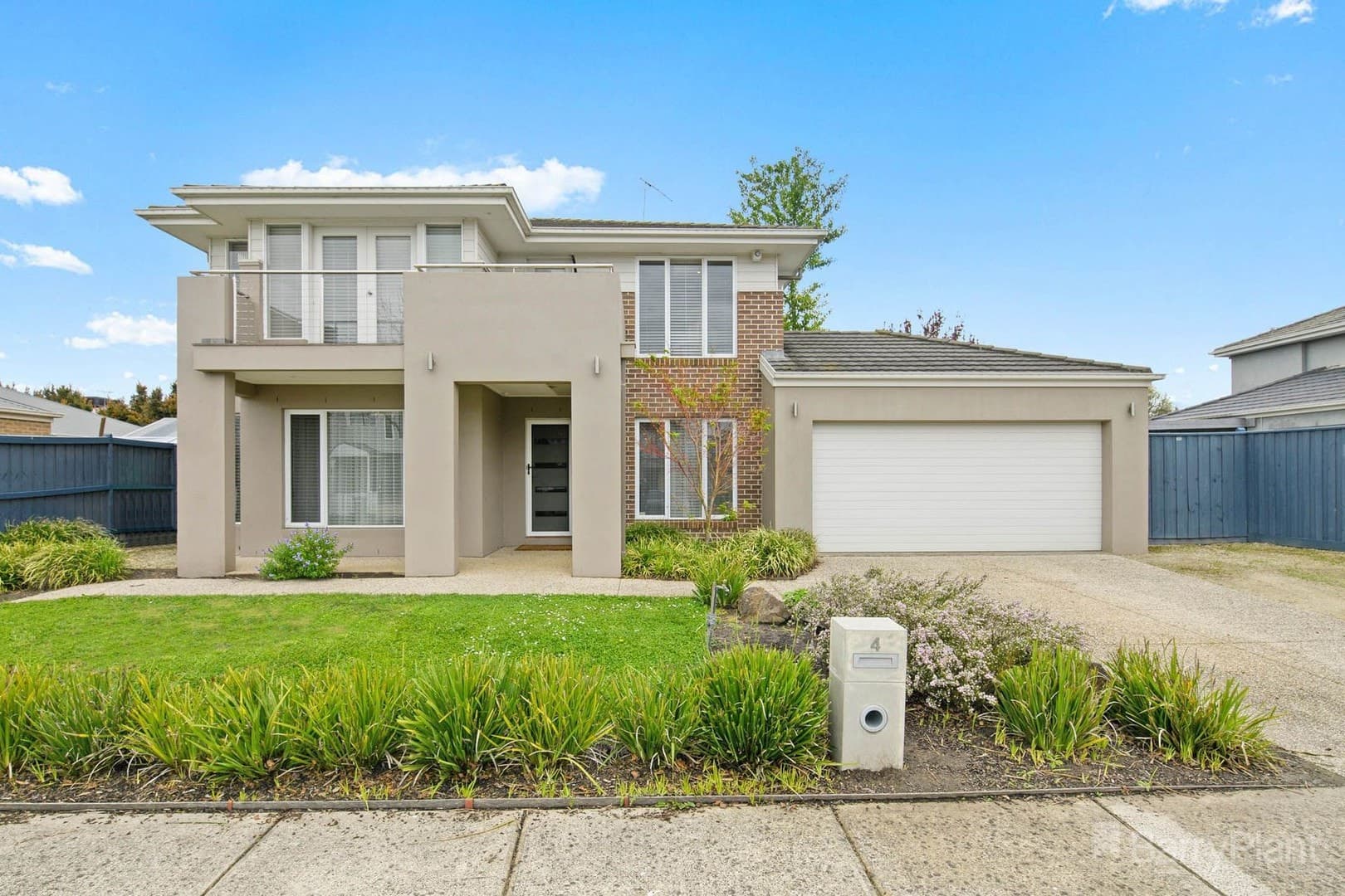 4 Reidel AvenuePakenham, VIC 3810  - Leased, Pakenham - Thumbnail 2