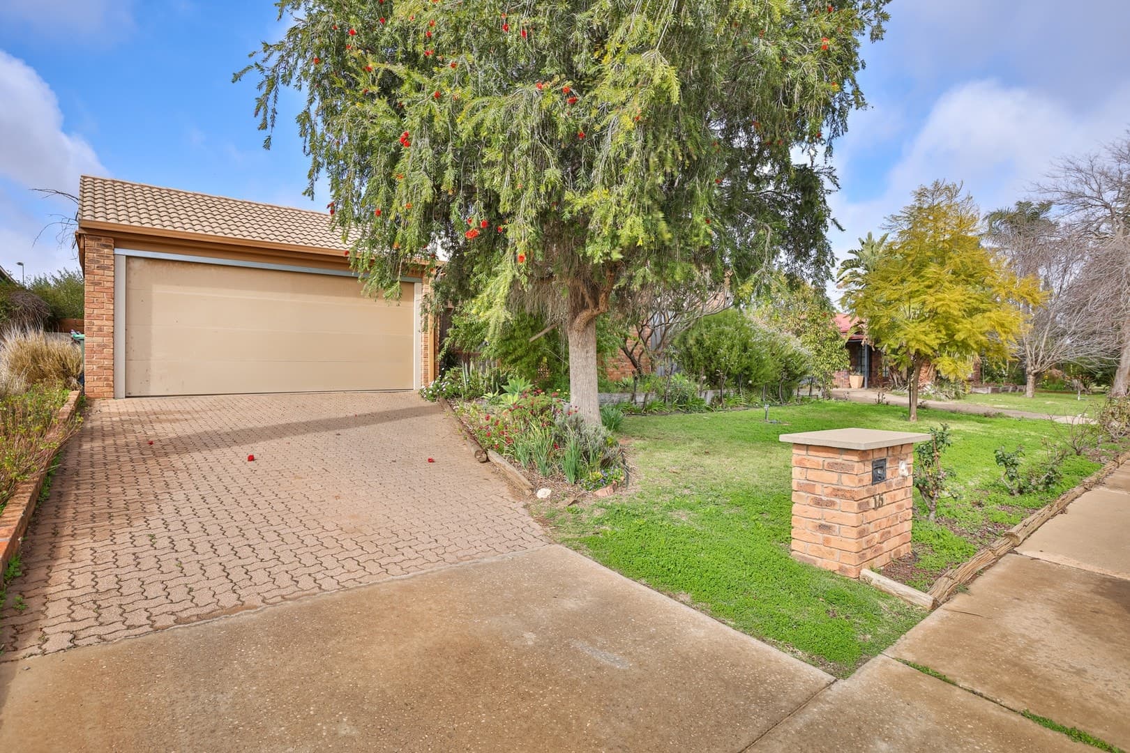 15 Smith CloseMildura, VIC 3500  - Leased, Mildura - Thumbnail 2