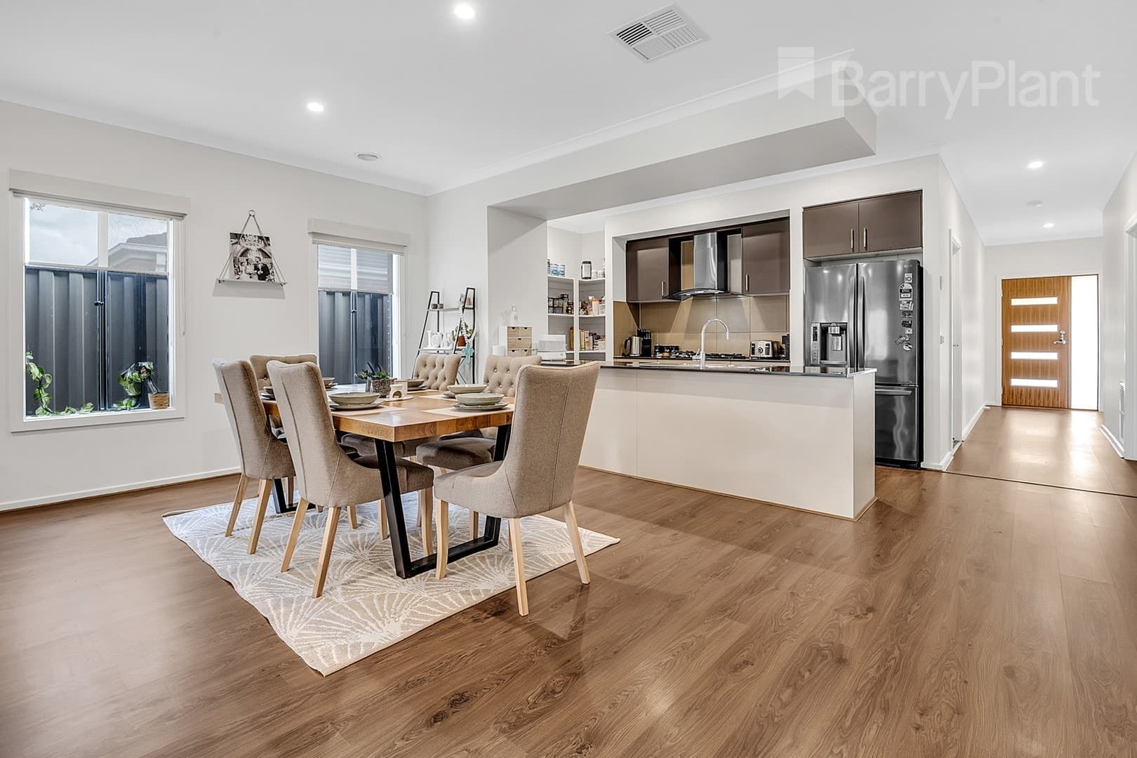 4 Water Lily CircuitCraigieburn, VIC 3064  - Leased, Craigieburn - Thumbnail 2