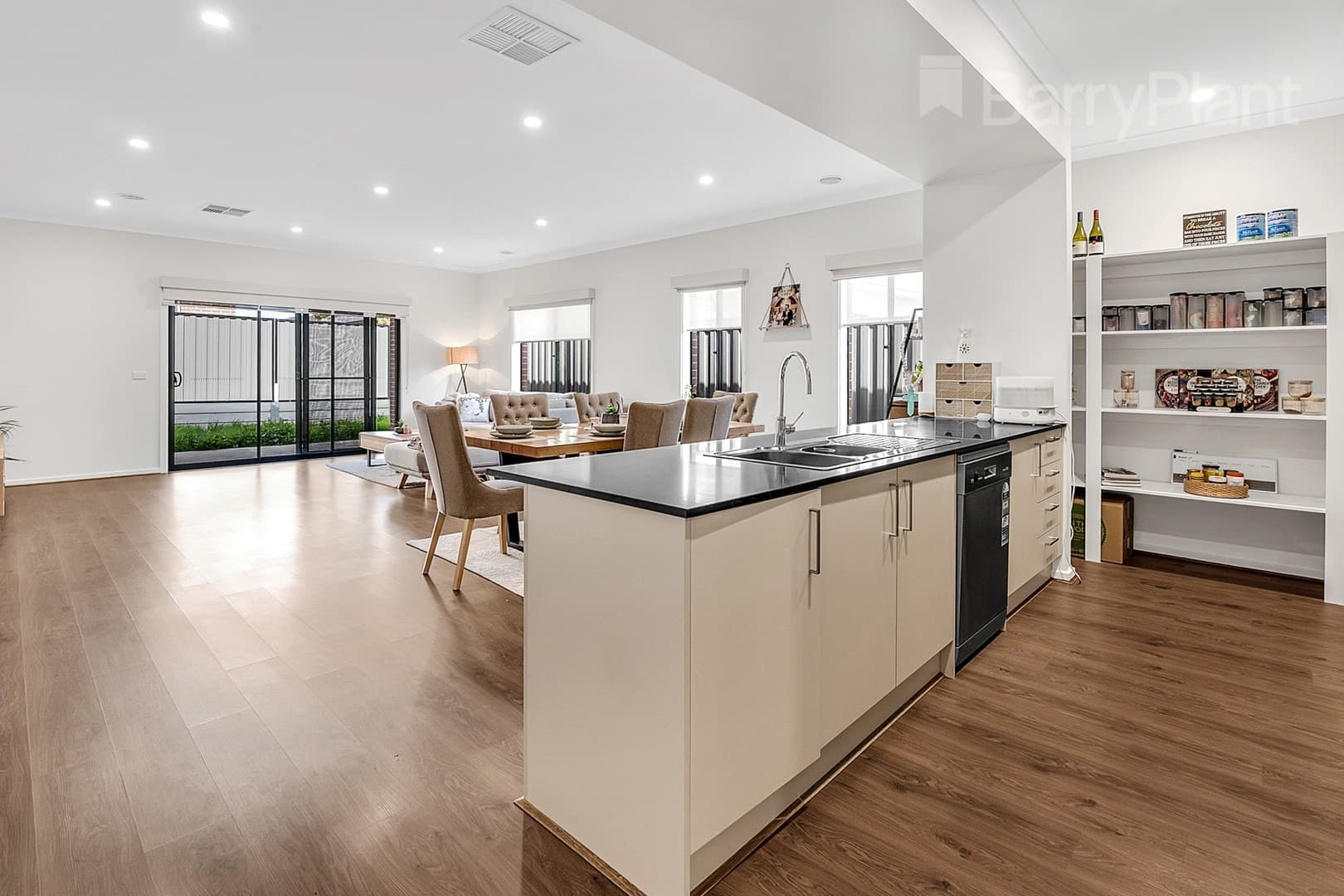 4 Water Lily CircuitCraigieburn, VIC 3064  - Leased, Craigieburn - Thumbnail 4