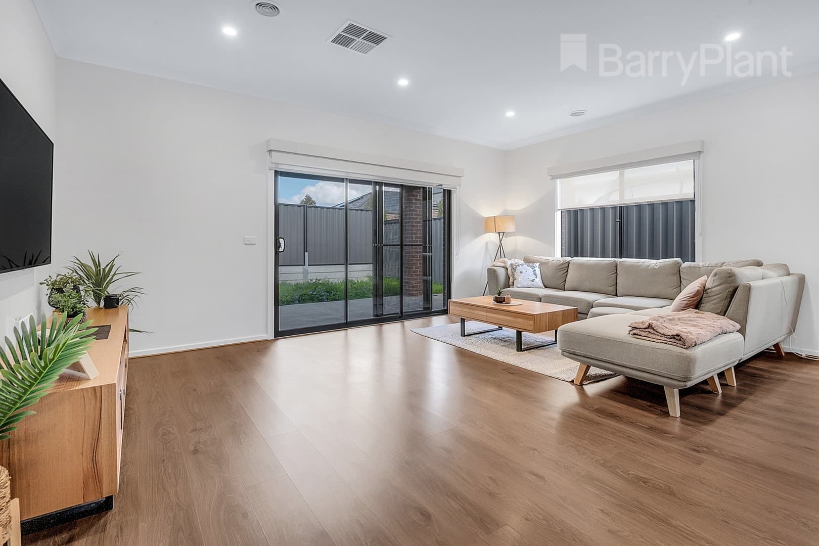 4 Water Lily CircuitCraigieburn, VIC 3064  - Leased, Craigieburn - Thumbnail 7