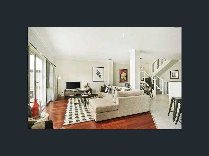 2/20 Tulloch GroveGlen Waverley, VIC 3150  - Leased, Glen Waverley - Thumbnail 2