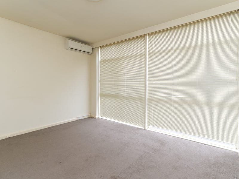 2/16 Westbury GroveSt Kilda East, VIC 3183  - Leased, St Kilda East - Thumbnail 2