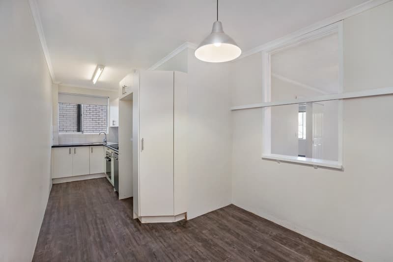 13/2 Evelyn Avenue, Concord - Image 1