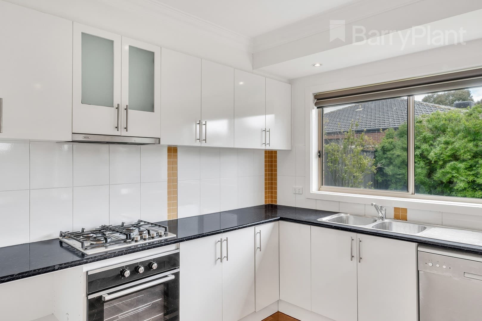 33 Beechworth AvenueGreenvale, VIC 3059  - Leased, Greenvale - Thumbnail 5