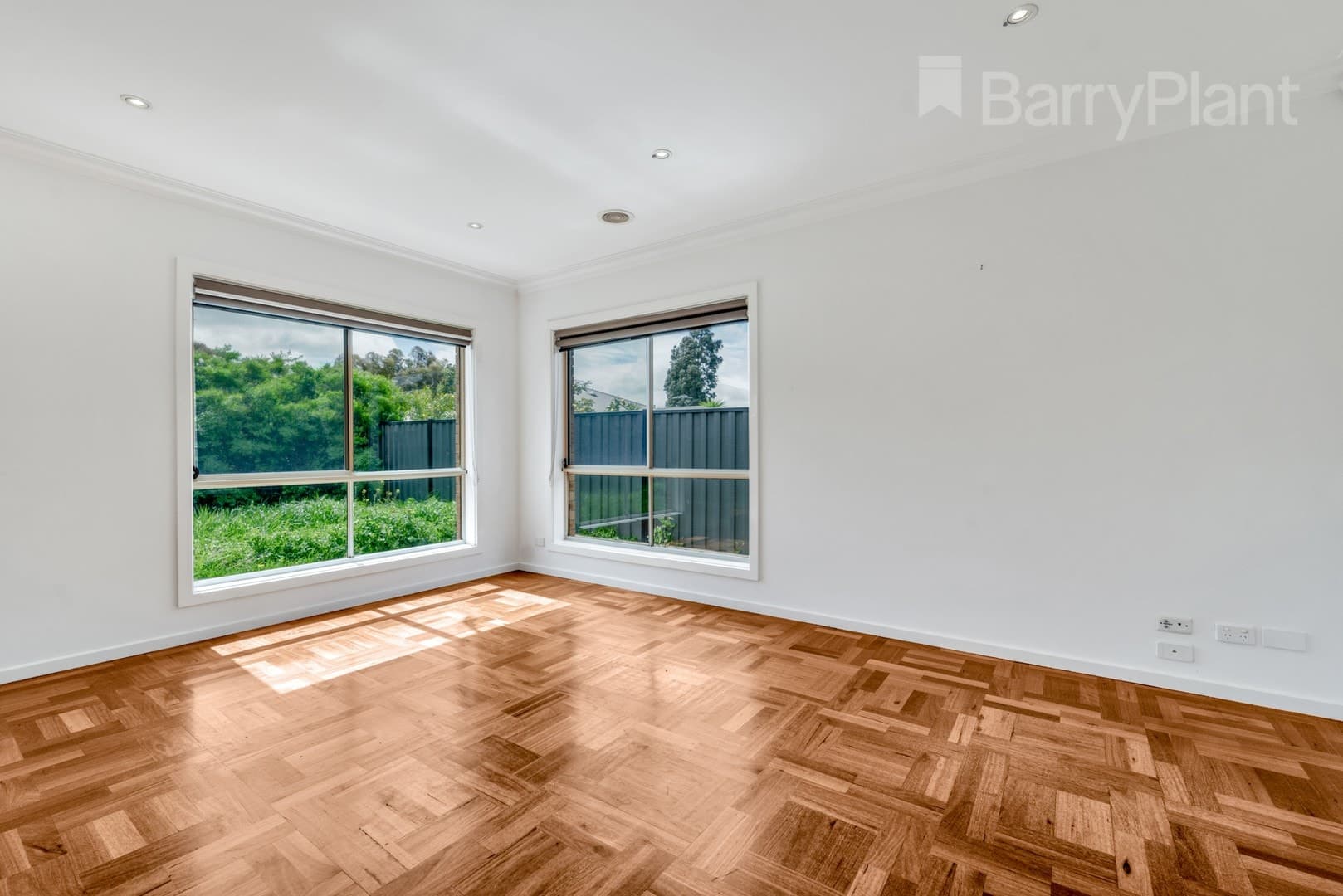 33 Beechworth AvenueGreenvale, VIC 3059  - Leased, Greenvale - Thumbnail 8