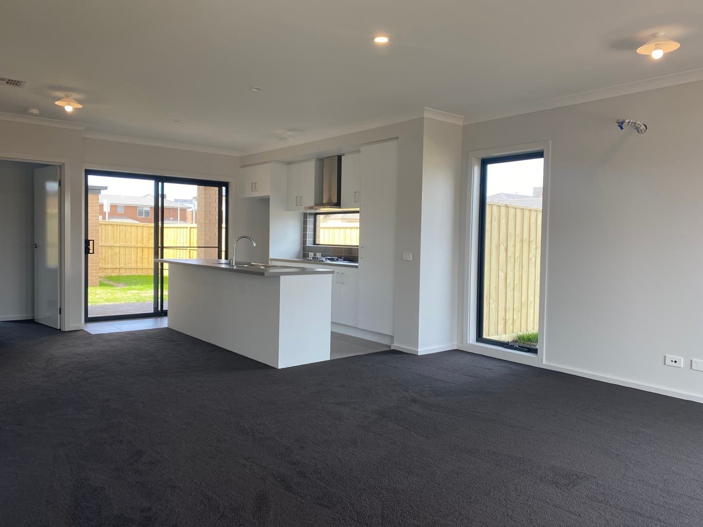 17 Cabin  WalkTarneit, VIC 3029  - Leased, Tarneit - Thumbnail 4