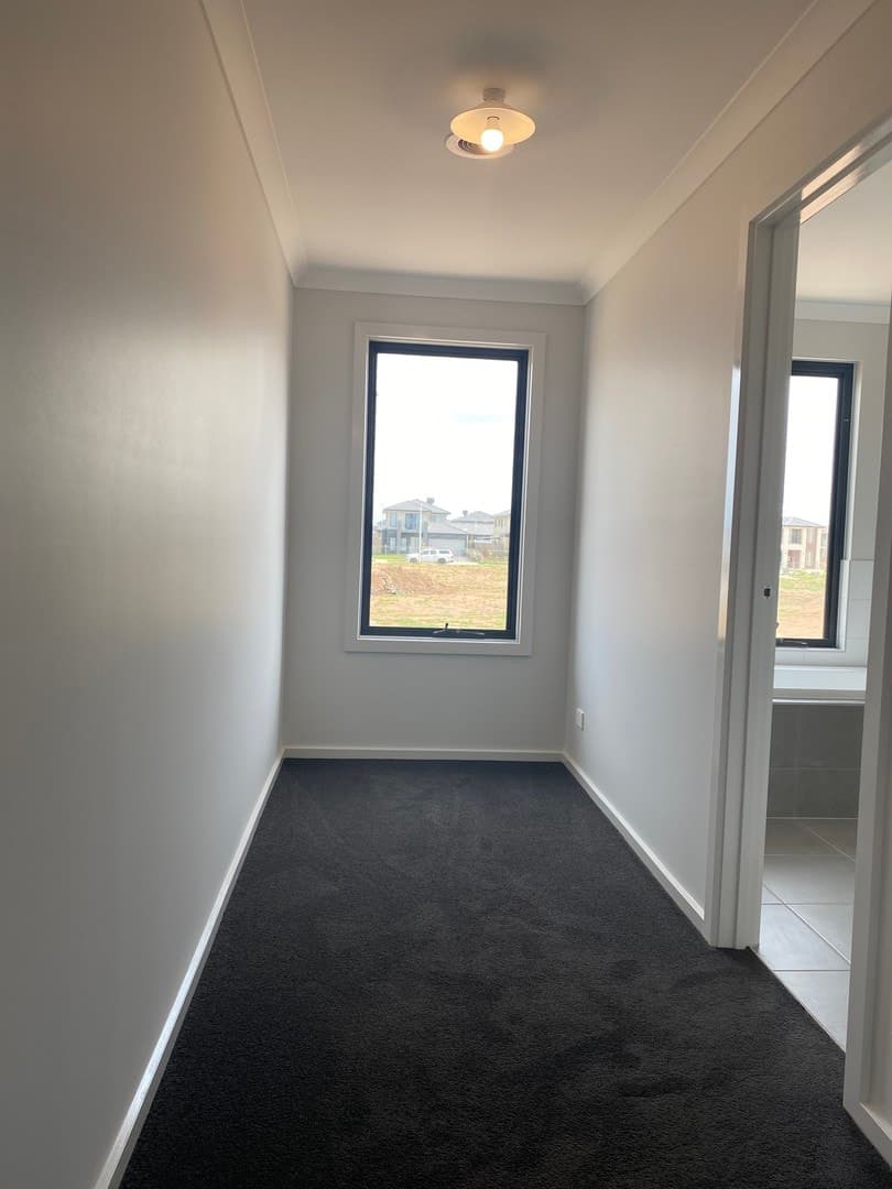 17 Cabin  WalkTarneit, VIC 3029  - Leased, Tarneit - Thumbnail 8