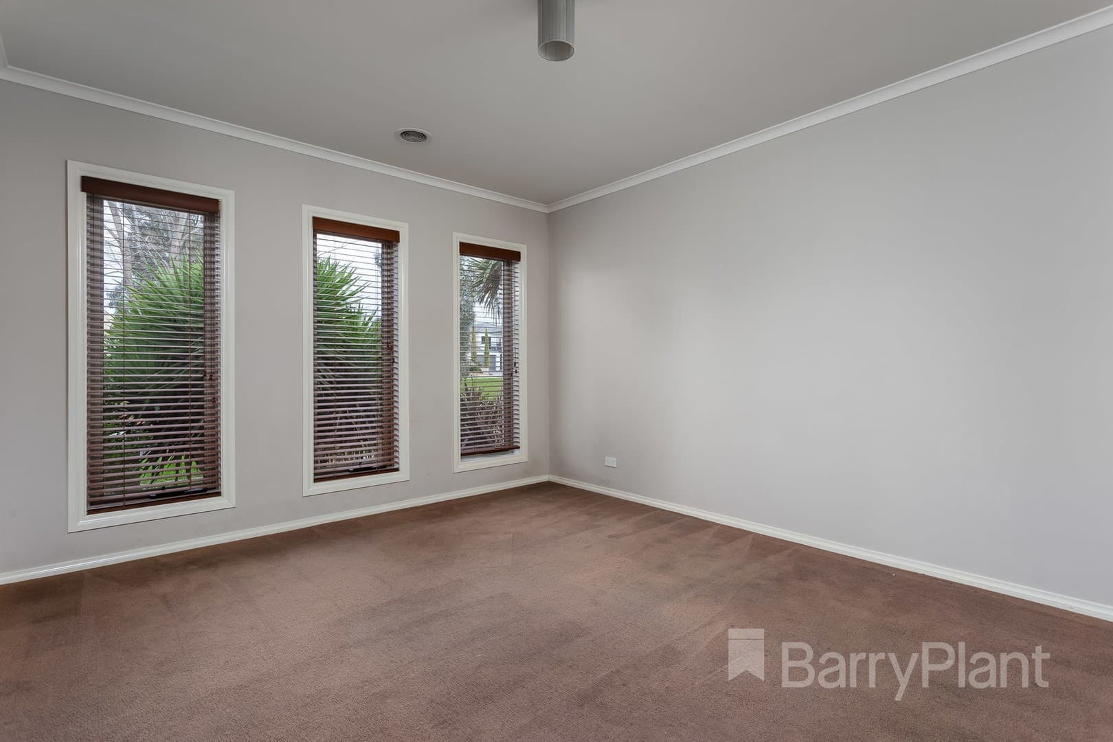16 Palmer AvenuePoint Cook, VIC 3030  - Leased, Point Cook - Thumbnail 7
