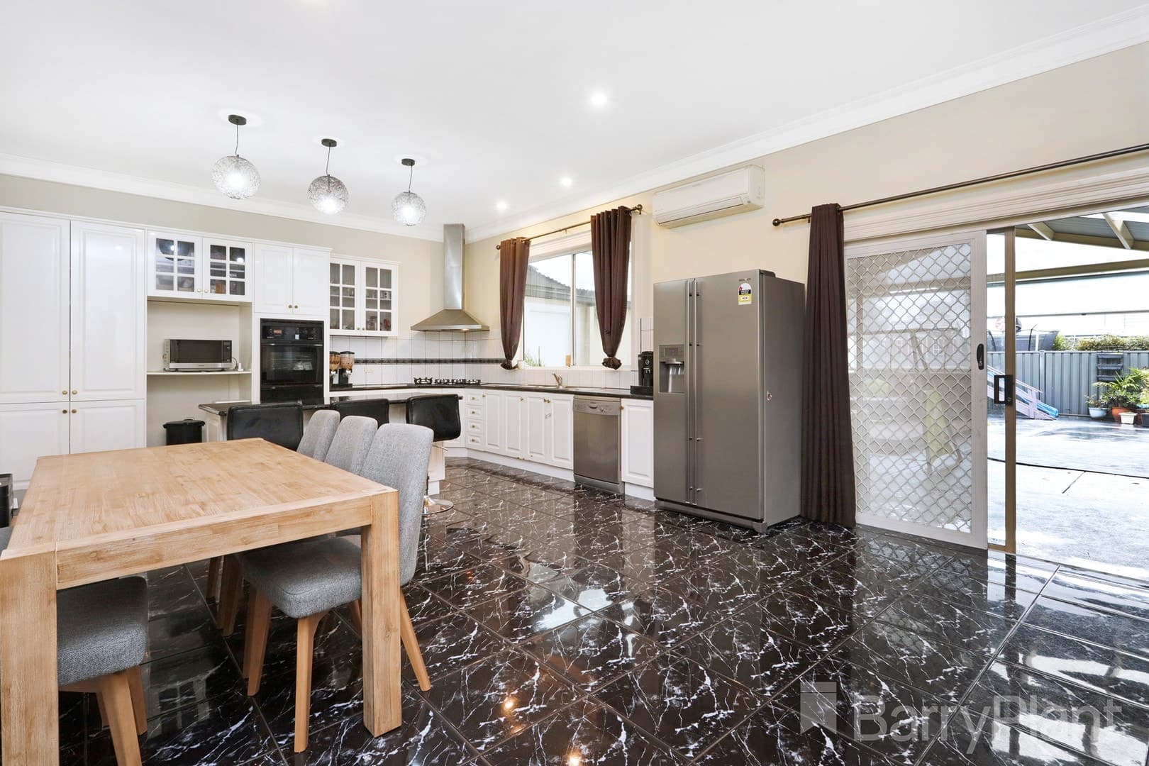 2  Dunedin StreetMaidstone, VIC 3012  - Leased, Maidstone - Thumbnail 3