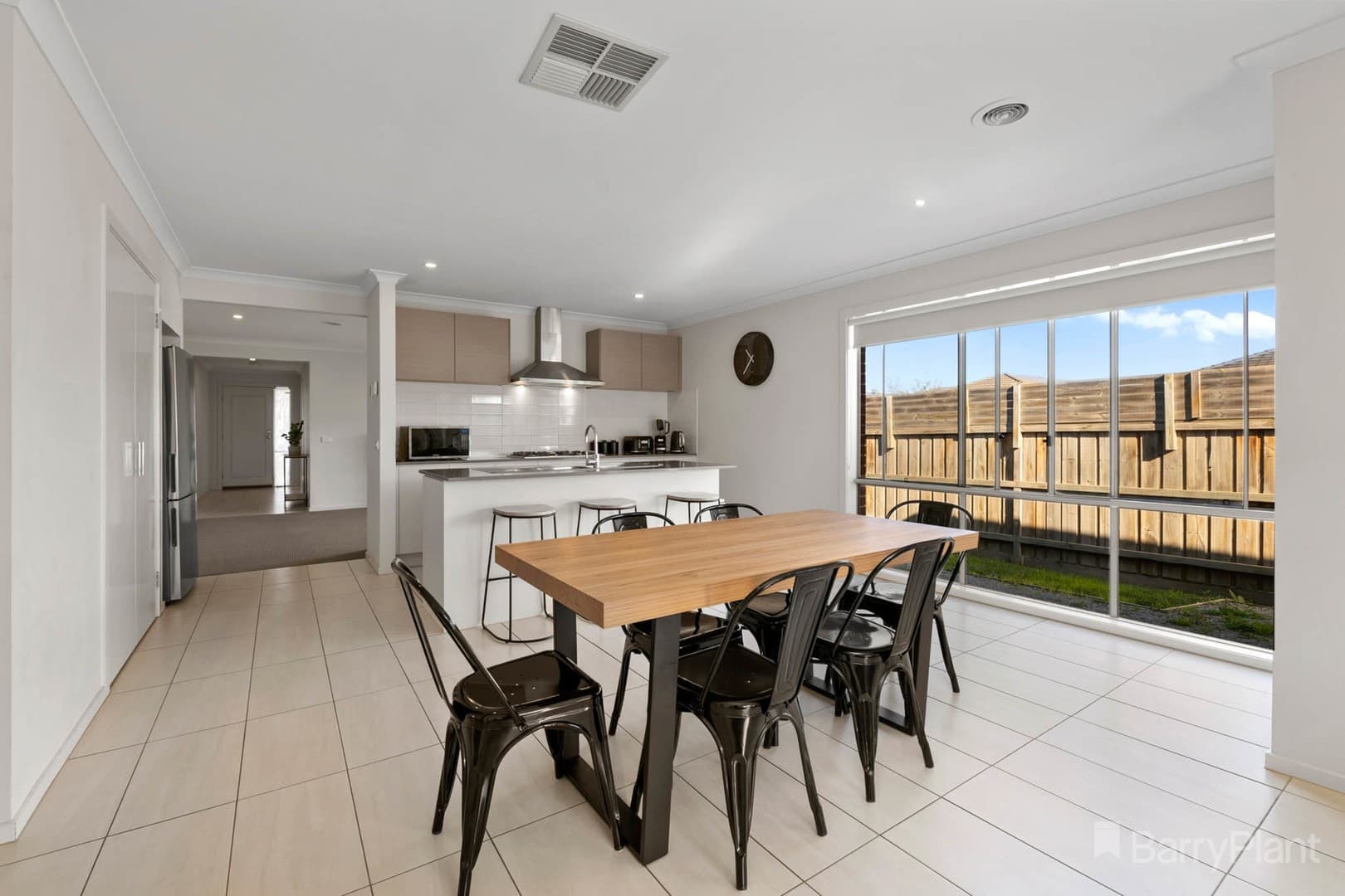 76 Elmtree CrescentClyde North, VIC 3978  - Leased, Clyde North - Thumbnail 7