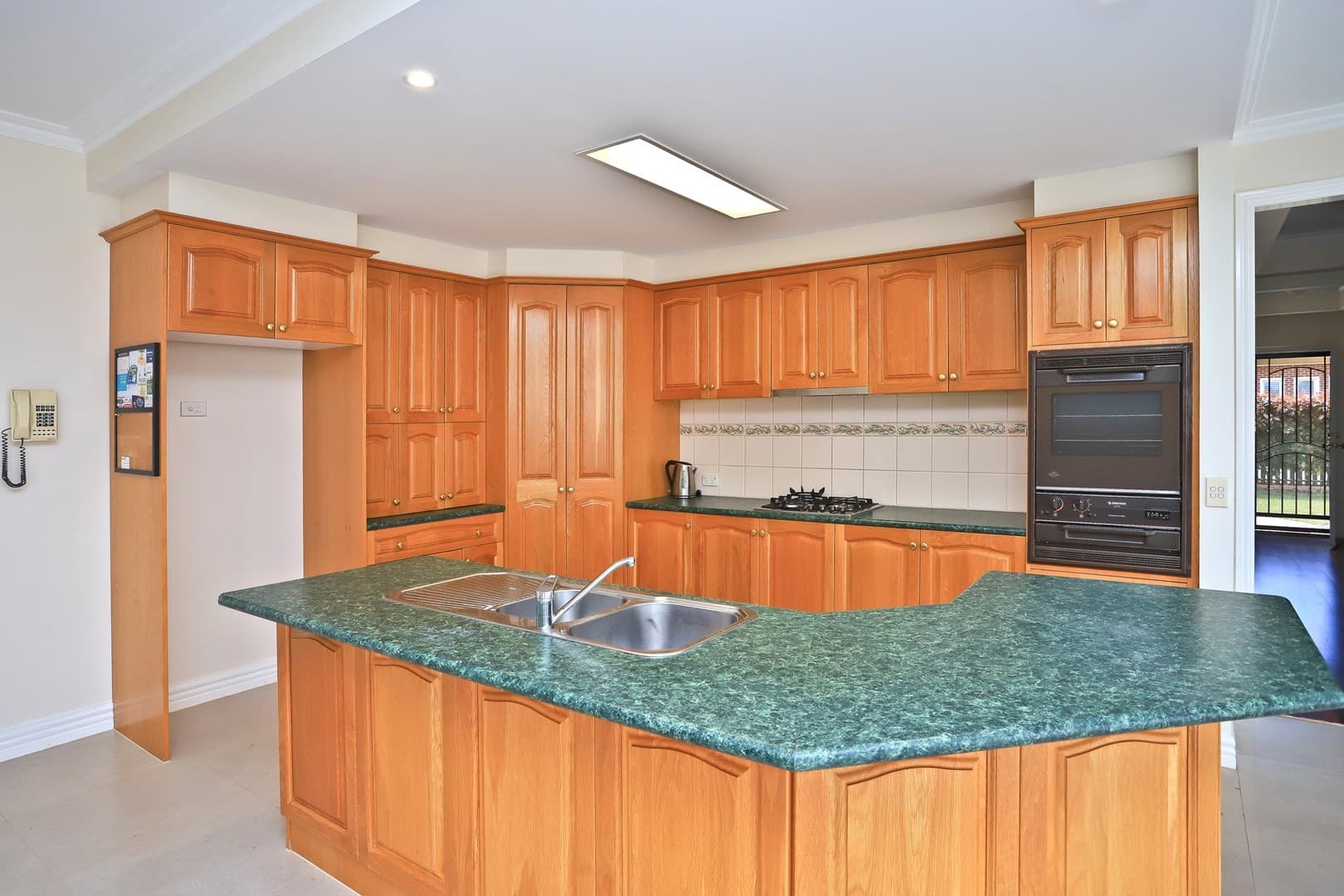 7 Queensberry CourtHillside, VIC 3037  - Leased, Hillside - Thumbnail 2