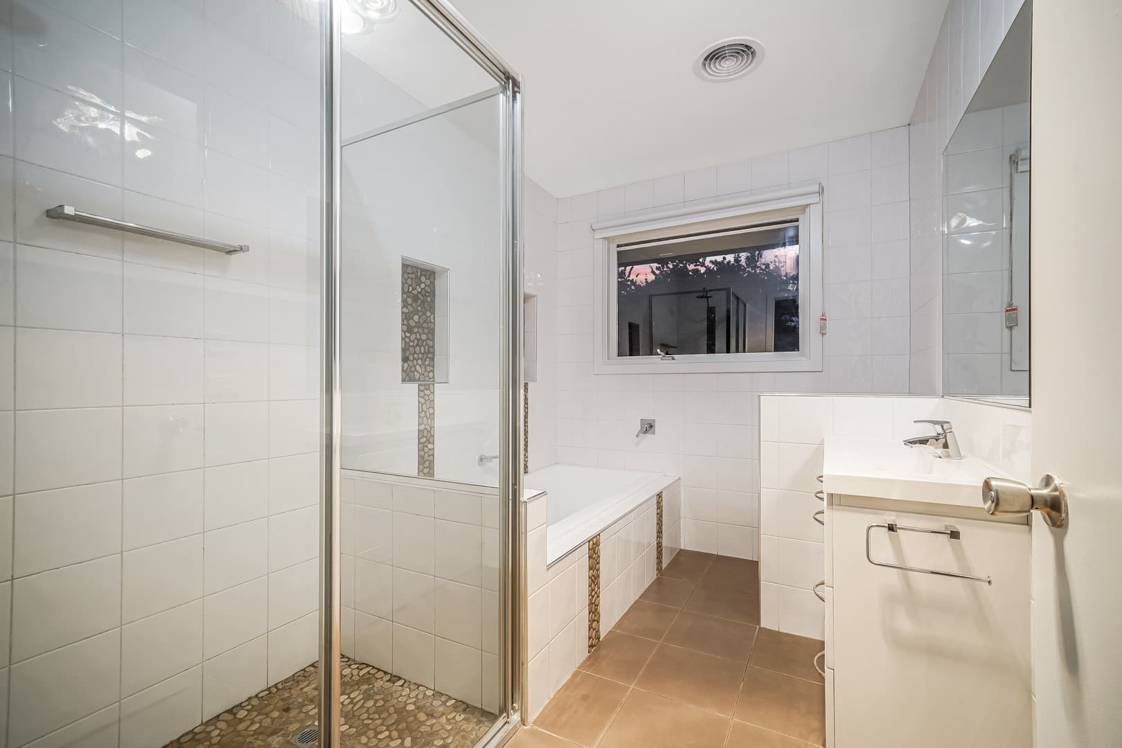 1 Sherwood CourtHighton, VIC 3216  - Leased, Highton - Thumbnail 5