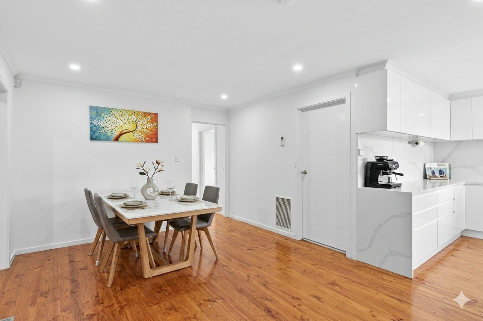 64 Dowling Road, Oakleigh South, Oakleigh South - Thumbnail 2