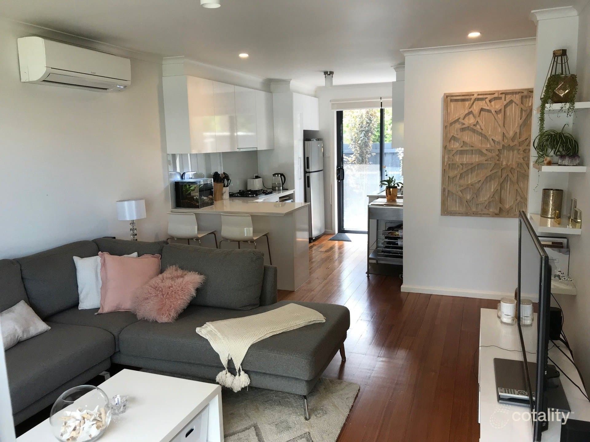 13/12 Warrigal Road, Parkdale, Parkdale - Thumbnail 3