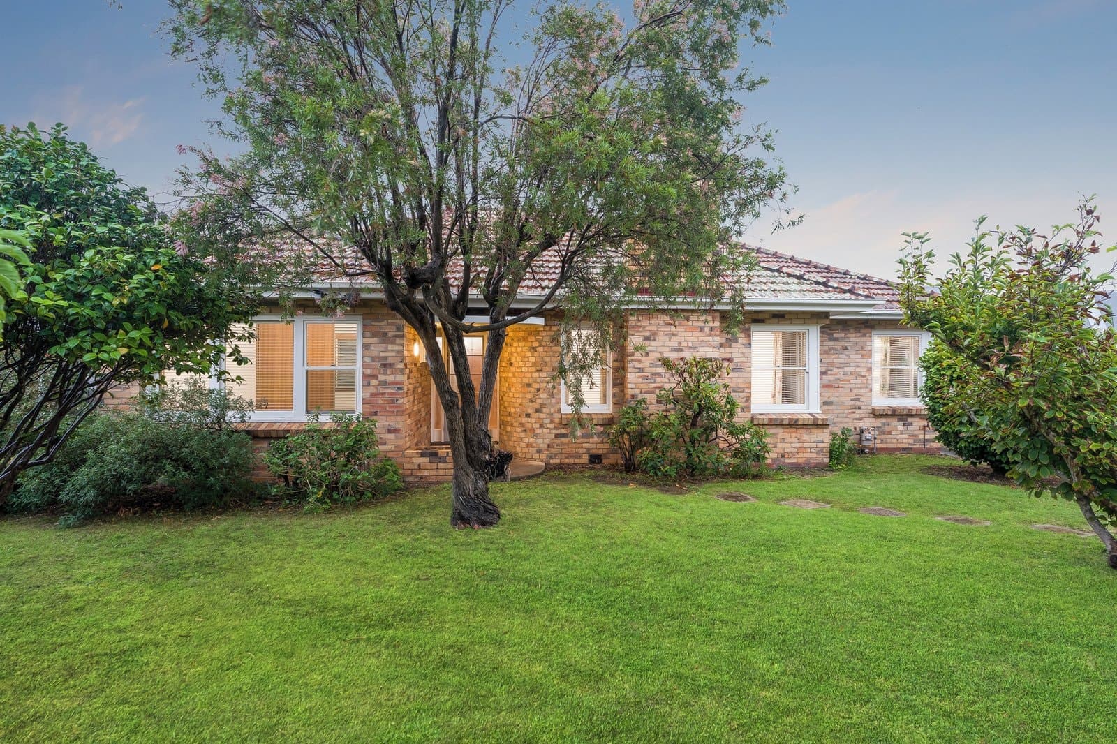 46 South Street, Belmont, Belmont - Image 1