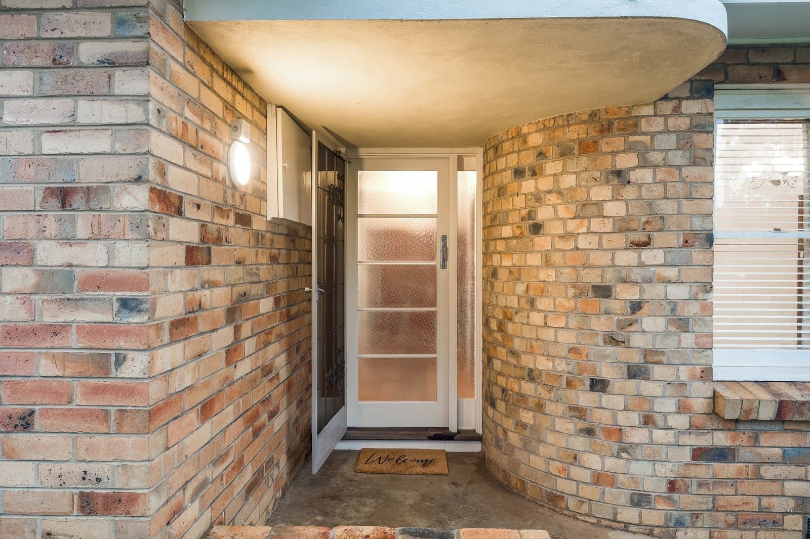 46 South Street, Belmont, Belmont - Thumbnail 3
