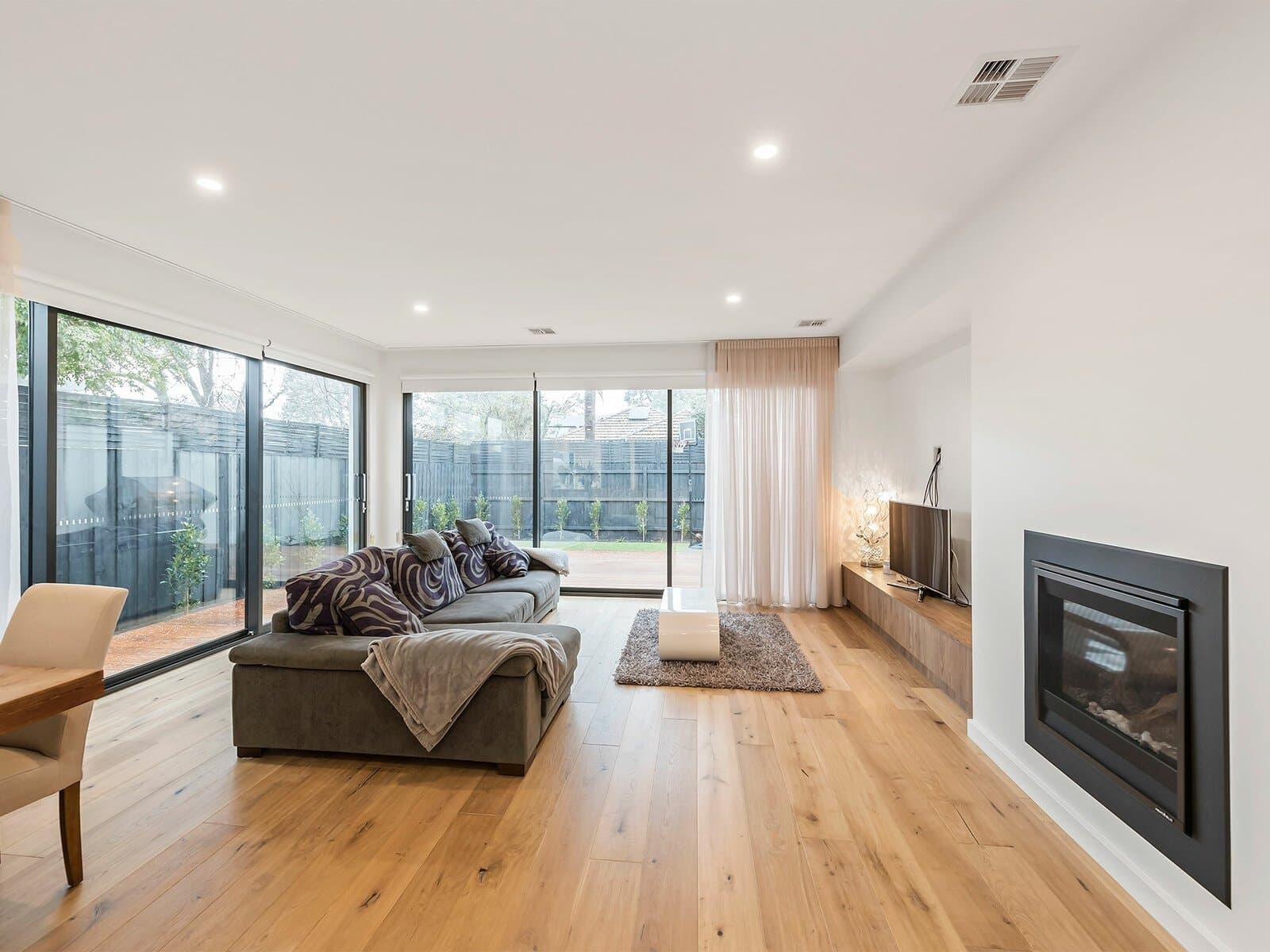 14A Earlsfield Road, HAMPTON, Hampton - Thumbnail 3