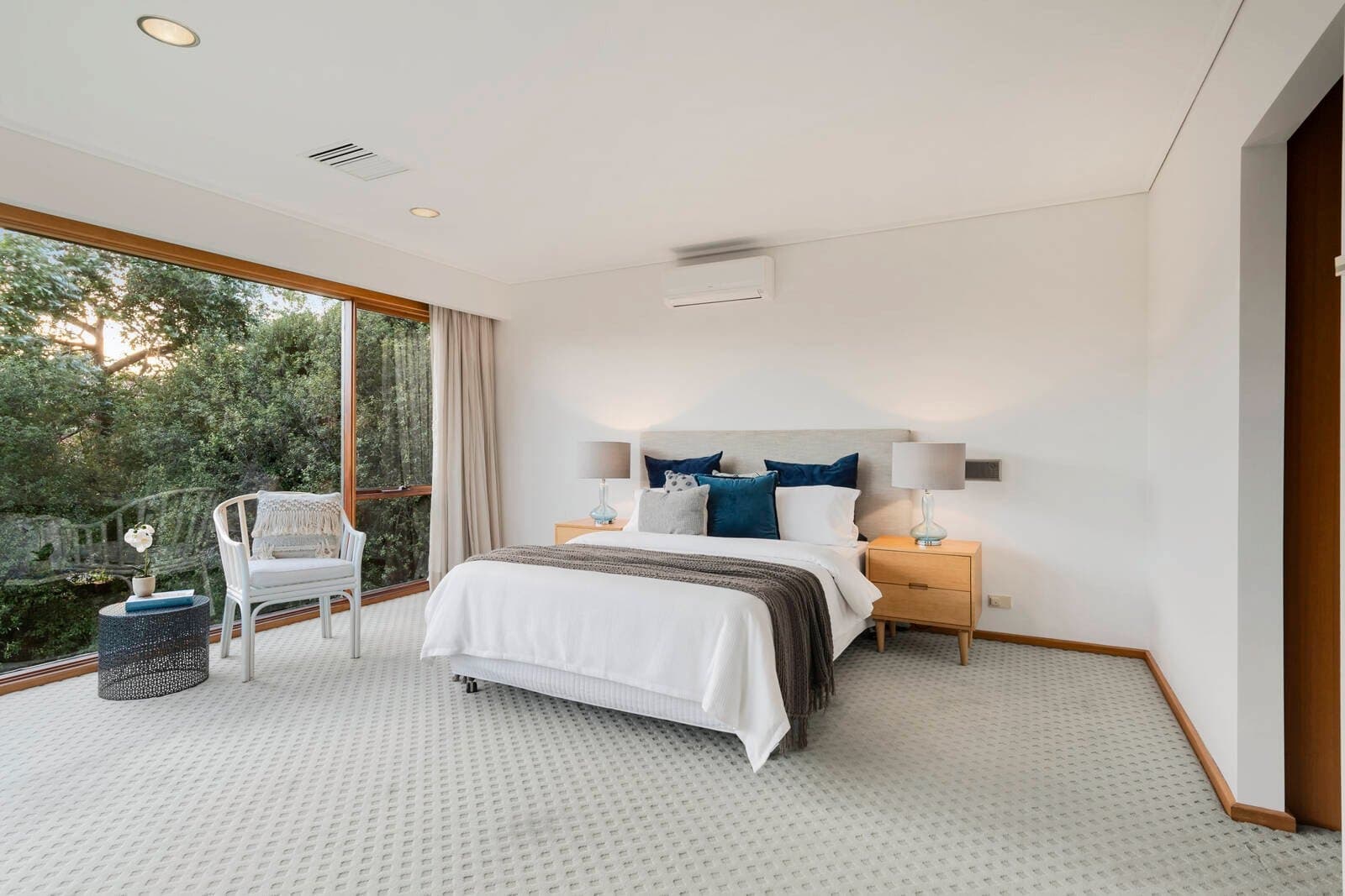 34 Fernhill Road,
                        
                    
                    
                        
                            Sandringham, Sandringham - Thumbnail 7