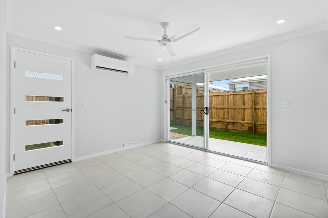 1/74 Pierro Place, LOGAN RESERVE, QLD 4133, Logan Reserve - Thumbnail 2